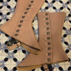 Vintage Tan Button-Up Women's Boots